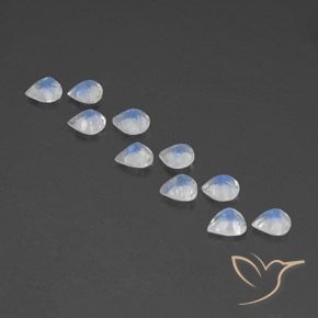 Shop natural 3.18ct 青みがかったホワイト レインボームーンストーン gems, 洋梨の形, from インド at GemSelect. In stock, global shipping!