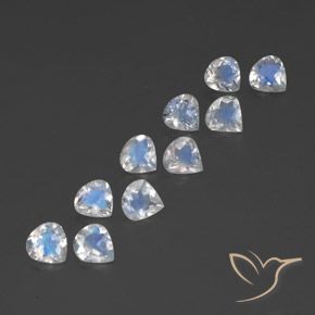 Shop natural 3.14ct 青みがかったホワイト レインボームーンストーン gems, 洋梨の形, from インド at GemSelect. In stock, global shipping!
