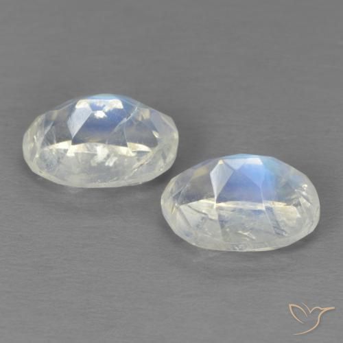 Shop natural 2.87ct 青みがかったホワイト レインボームーンストーン gems, 楕円形, from アメリカ at GemSelect. In stock, global shipping!