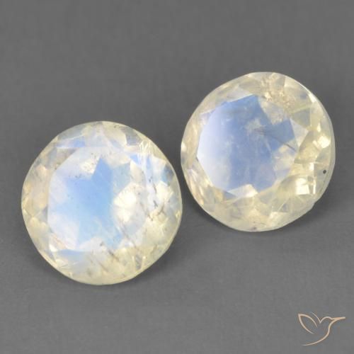 Shop natural 2.53ct 青みがかったホワイト レインボームーンストーン gems, ラウンド, from アメリカ at GemSelect. In stock, global shipping!