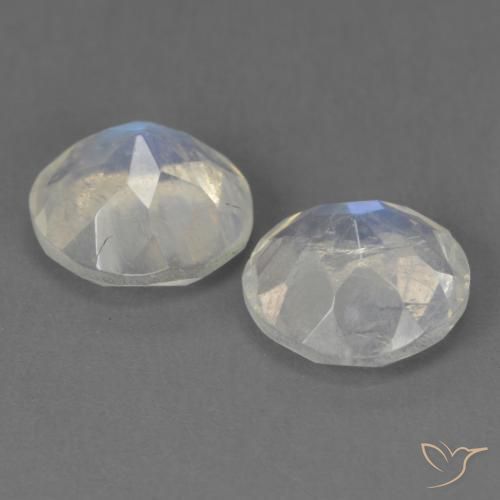 Shop natural 2.53ct 青みがかったホワイト レインボームーンストーン gems, ラウンド, from アメリカ at GemSelect. In stock, global shipping!