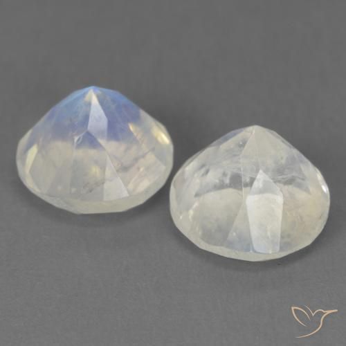 Shop natural 3.03ct 青みがかったホワイト レインボームーンストーン gems, ラウンド, from アメリカ at GemSelect. In stock, global shipping!