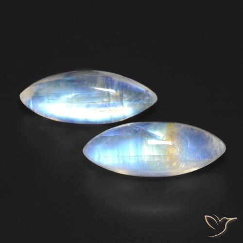 Shop natural 13.84ct 青みがかったホワイト レインボームーンストーン gems, マーキーズ, from アメリカ at GemSelect. In stock, global shipping!
