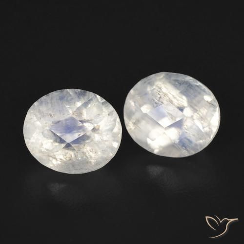 Shop natural 2.41ct 青みがかったホワイト レインボームーンストーン gems, 楕円形, from アメリカ at GemSelect. In stock, global shipping!