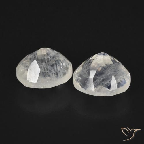 Shop natural 2.41ct 青みがかったホワイト レインボームーンストーン gems, 楕円形, from アメリカ at GemSelect. In stock, global shipping!