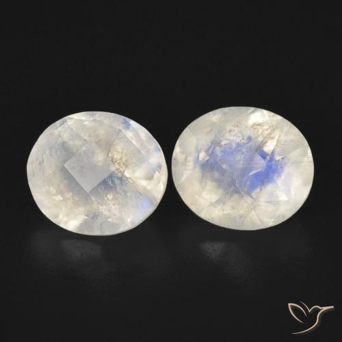 Shop natural 2.44ct 青みがかったホワイト レインボームーンストーン gems, 楕円形, from アメリカ at GemSelect. In stock, global shipping!