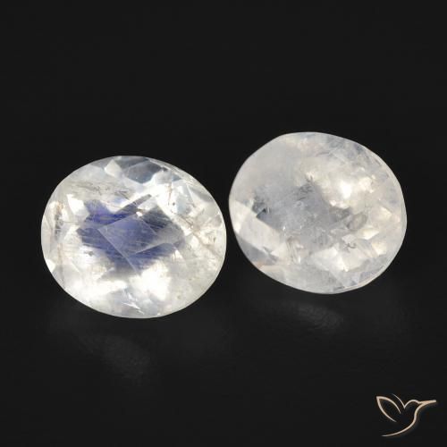 Shop natural 2.22ct 青みがかったホワイト レインボームーンストーン gems, 楕円形, from アメリカ at GemSelect. In stock, global shipping!