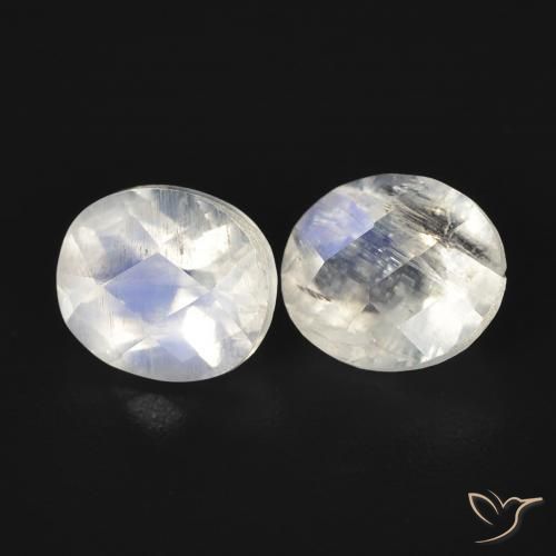 Shop natural 2.20ct 青みがかったホワイト レインボームーンストーン gems, 楕円形, from アメリカ at GemSelect. In stock, global shipping!