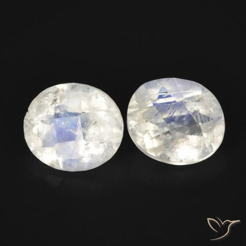 Shop natural 2.07ct 青みがかったホワイト レインボームーンストーン gems, 楕円形, from アメリカ at GemSelect. In stock, global shipping!