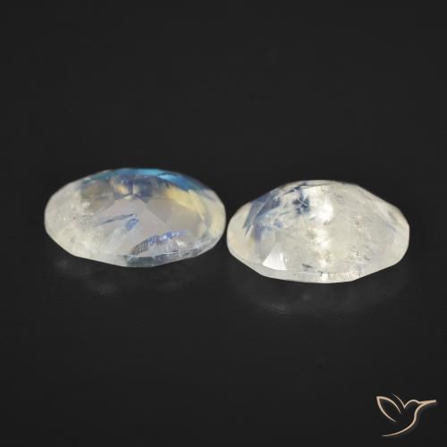 Shop natural 5.65ct 青みがかったホワイト レインボームーンストーン gems, 楕円形, from アメリカ at GemSelect. In stock, global shipping!
