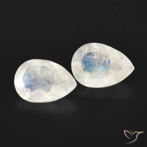 Shop natural 1.13ct 青みがかったホワイト レインボームーンストーン gems, 洋梨の形, from アメリカ at GemSelect. In stock, global shipping!