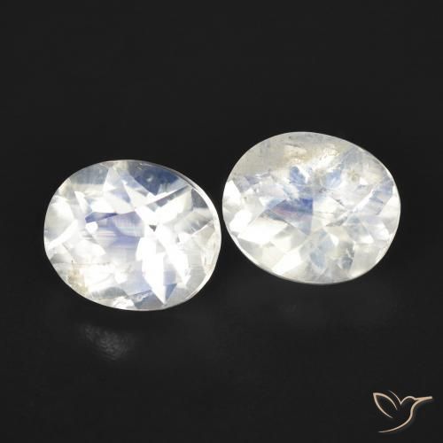 Shop natural 2.24ct 青みがかったホワイト レインボームーンストーン gems, 楕円形, from アメリカ at GemSelect. In stock, global shipping!
