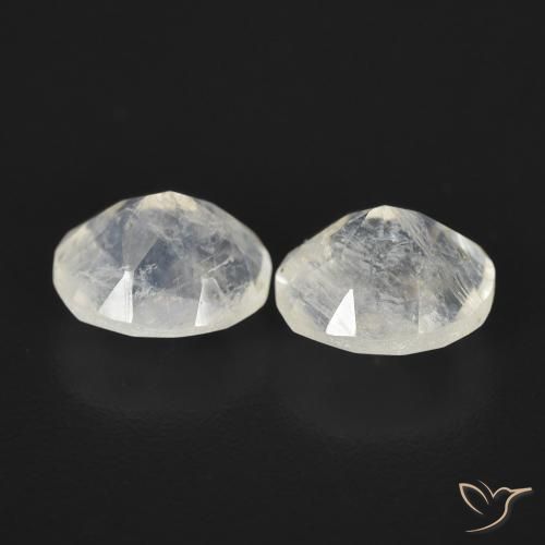 Shop natural 2.16ct 青みがかったホワイト レインボームーンストーン gems, 楕円形, from アメリカ at GemSelect. In stock, global shipping!