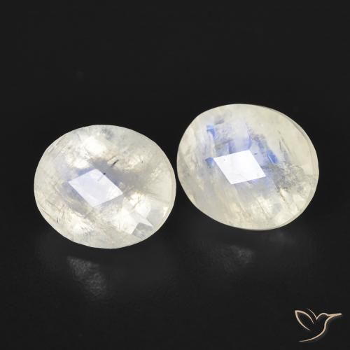 Shop natural 2.48ct 青みがかったホワイト レインボームーンストーン gems, 楕円形, from アメリカ at GemSelect. In stock, global shipping!