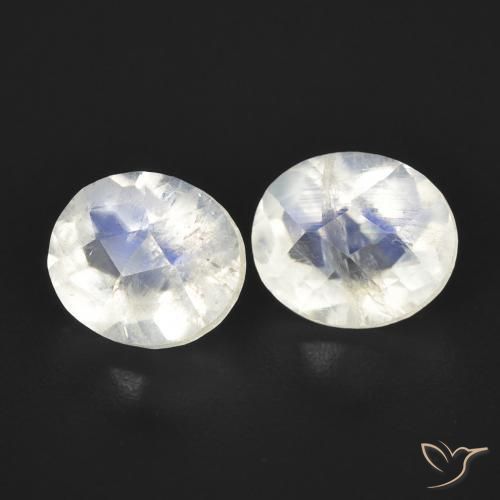 Shop natural 2.38ct 青みがかったホワイト レインボームーンストーン gems, 楕円形, from アメリカ at GemSelect. In stock, global shipping!