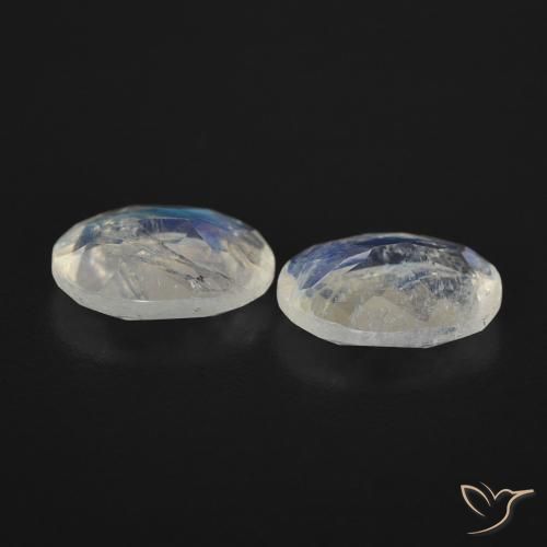 Shop natural 1.98ct 青みがかったホワイト レインボームーンストーン gems, 楕円形, from アメリカ at GemSelect. In stock, global shipping!