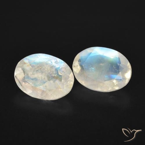 Shop natural 2.41ct 青みがかったホワイト レインボームーンストーン gems, 楕円形, from アメリカ at GemSelect. In stock, global shipping!