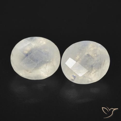 Shop natural 2.36ct 青みがかったホワイト レインボームーンストーン gems, 楕円形, from アメリカ at GemSelect. In stock, global shipping!