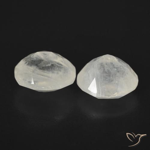 Shop natural 2.36ct 青みがかったホワイト レインボームーンストーン gems, 楕円形, from アメリカ at GemSelect. In stock, global shipping!