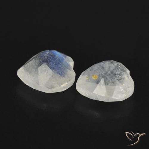 Shop natural 1.33ct 青みがかったホワイト レインボームーンストーン gems, 心臓, from アメリカ at GemSelect. In stock, global shipping!