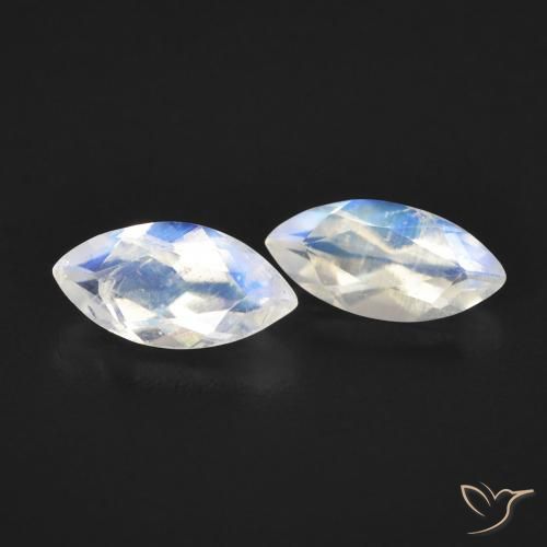 Shop natural 1.04ct 青みがかったホワイト レインボームーンストーン gems, マーキーズ, from アメリカ at GemSelect. In stock, global shipping!
