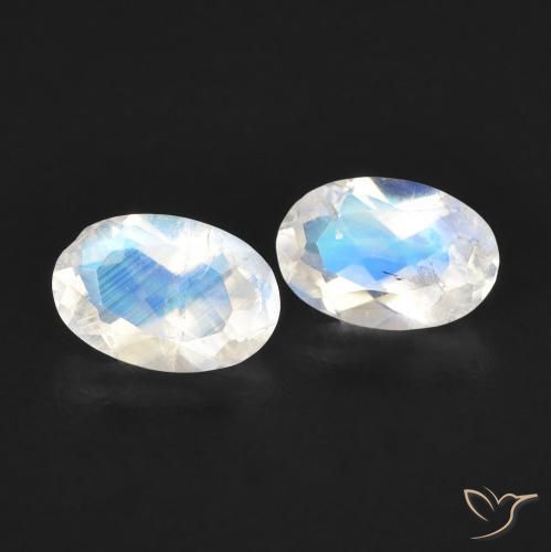 Shop natural 0.83ct 青みがかったホワイト レインボームーンストーン gems, 楕円形, from アメリカ at GemSelect. In stock, global shipping!