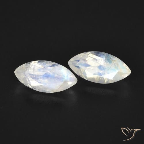Shop natural 1.20ct 青みがかったホワイト レインボームーンストーン gems, マーキーズ, from アメリカ at GemSelect. In stock, global shipping!