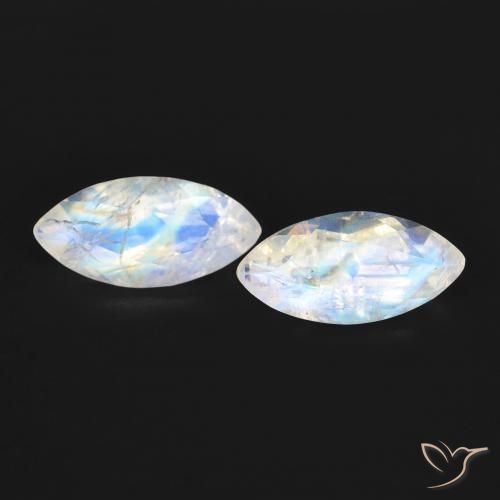 Shop natural 1.23ct 青みがかったホワイト レインボームーンストーン gems, マーキーズ, from アメリカ at GemSelect. In stock, global shipping!