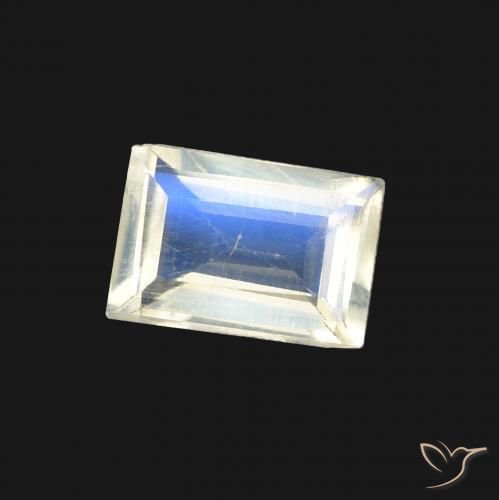 0.72カラットの天然青みがかったホワイトレインボームーンストーン、バゲット、透明