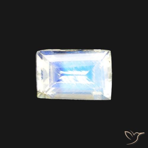 0.54ct 天然 青みがかったホワイト レインボームーンストーン, バゲット, 透明