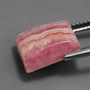 8.90カラットの天然マルチカラーロードクロサイト、バゲット、オペーク