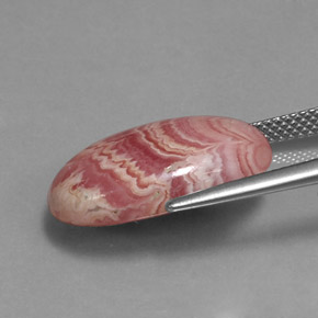 12.81カラットの天然マルチカラーロードクロサイト、オーバルカット、オペーク