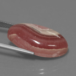 20.95カラットの天然マルチカラーロードクロサイト、ファンシーシェイプ、オペーク