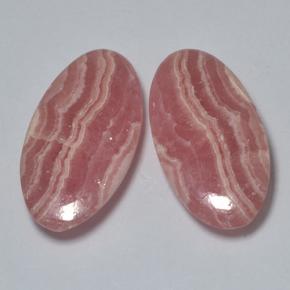 17.78カラットの天然マルチカラーロードクロサイト（20.4×10.9 mm・オーバルカット）