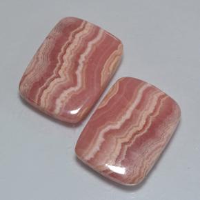 33.68カラットの天然マルチカラーロードクロサイト（19.1×14 mm・クッションカット）