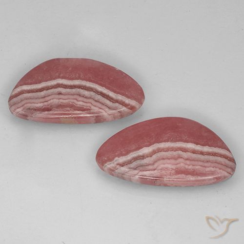 24.58カラットのファンシーロードクロサイト、22.3 x 12mm、南アフリカ産, Photo A