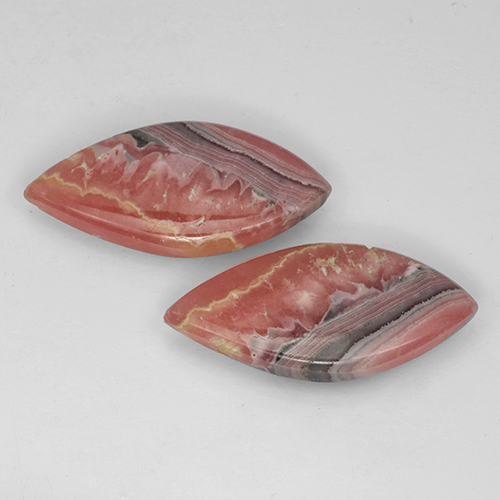 自然派の商品を探す 25.42ct マルチカラー ロードクロサイト 宝石, マーキーズ, 南アフリカ からGemSelectで. 在庫あり、世界各国へ発送!