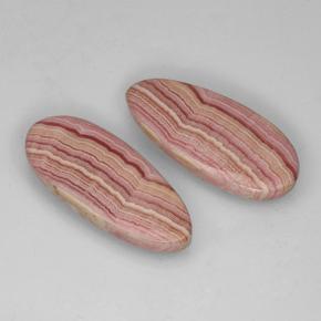 25.48カラットの天然マルチカラーロードクロサイト（24.3×10.6 mm・洋梨の形）