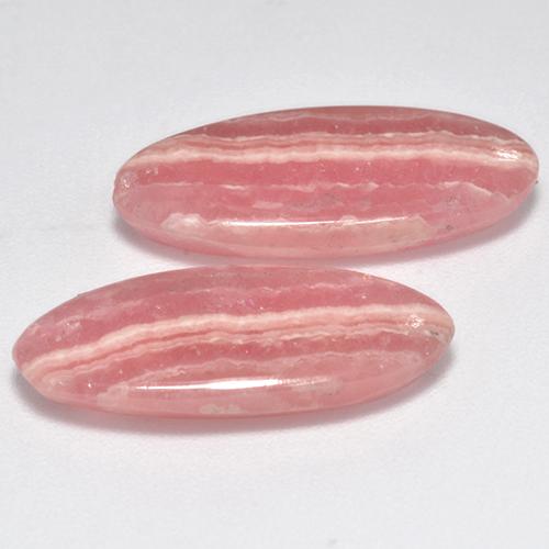 5.99カラットの天然マルチローズピンクロードクロサイト（19.1×8.4 mm・オーバルカット）