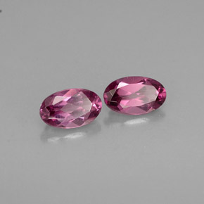 カラットの天然深い紫がかったピンクロードライトガーネット（5×3.1 mm・オーバルカット）