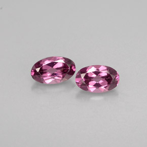 カラットの天然深い紫がかったピンクロードライトガーネット（5×3 mm・オーバルカット）