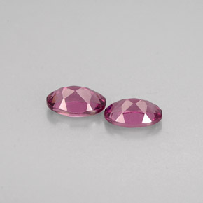 カラットの天然深い紫がかったピンクロードライトガーネット（5×3 mm・オーバルカット）
