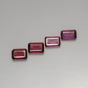 カラットの天然紫がかったピンクロードライトガーネット（5.9×3.9 mm・エメラルドカット）