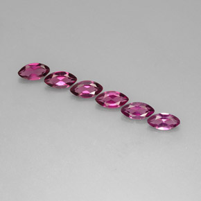 カラットの天然ピンクがかった紫ロードライトガーネット（7.7×4.2 mm・マーキス）