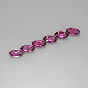 カラットの天然ピンクがかった紫ロードライトガーネット（7.7×4.2 mm・マーキス）