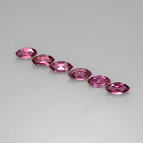 カラットの天然ピンクがかった紫ロードライトガーネット（7.2×3.8 mm・マーキス）