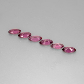カラットの天然ピンクがかった紫ロードライトガーネット（7.2×3.8 mm・マーキス）