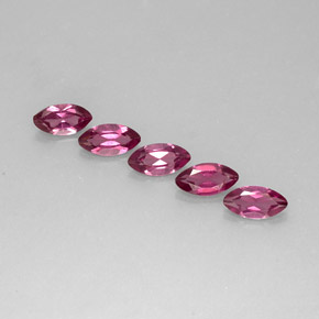 カラットの天然ピンクがかった紫ロードライトガーネット（7.7×4 mm・マーキス）