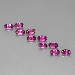 カラットの天然ピンクがかった紫ロードライトガーネット（5×3.2 mm・オーバルカット）