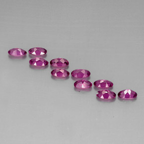 カラットの天然ピンクがかった紫ロードライトガーネット（5×3.2 mm・オーバルカット）